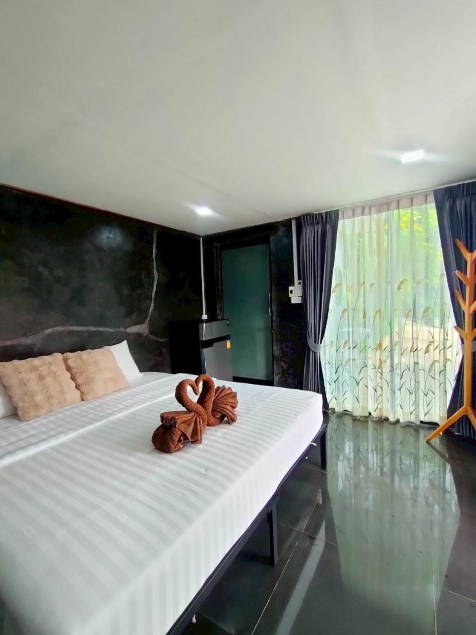 Rimwang The River Life Hotel *