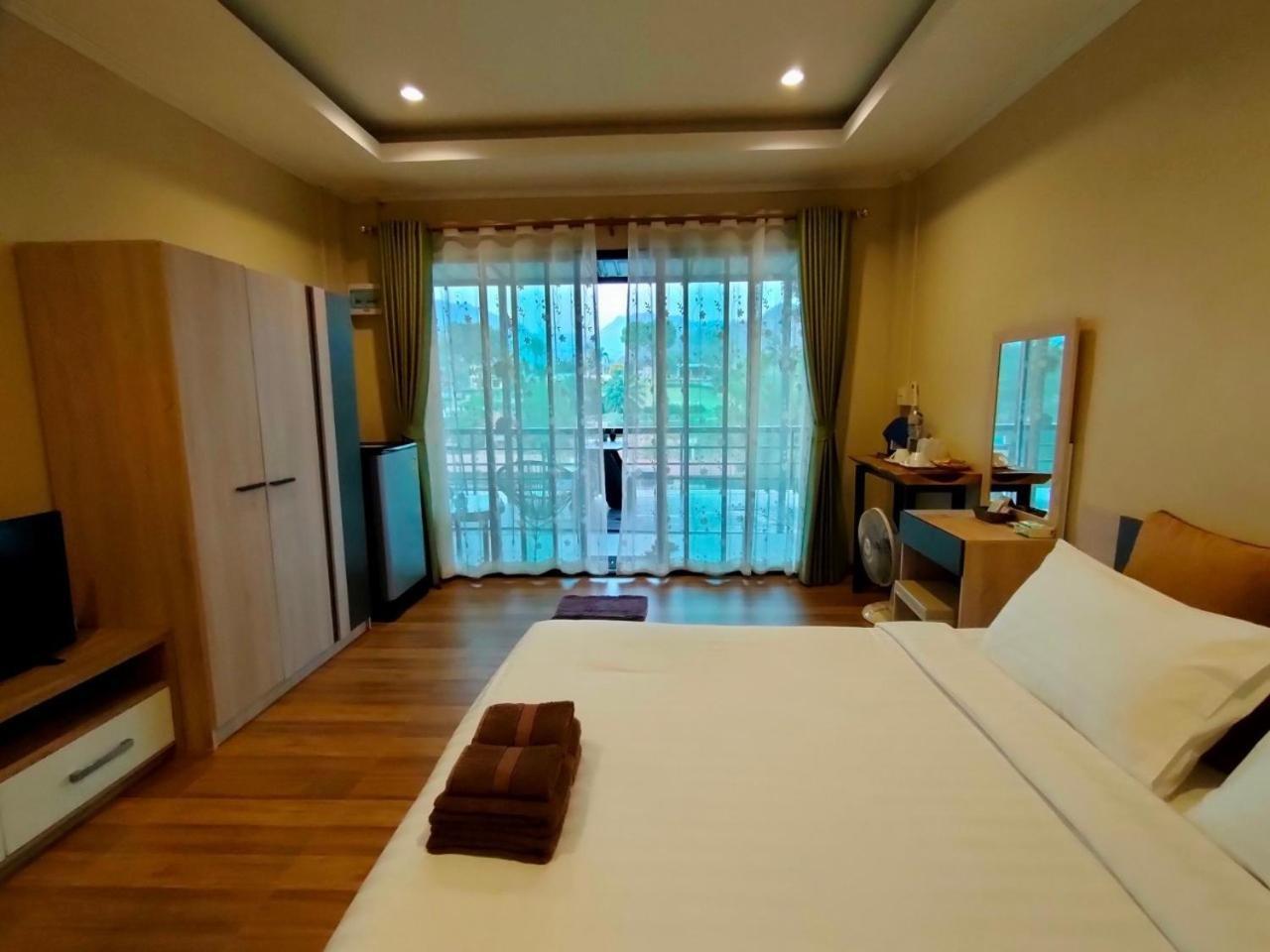 Rimwang The River Life Hotel *